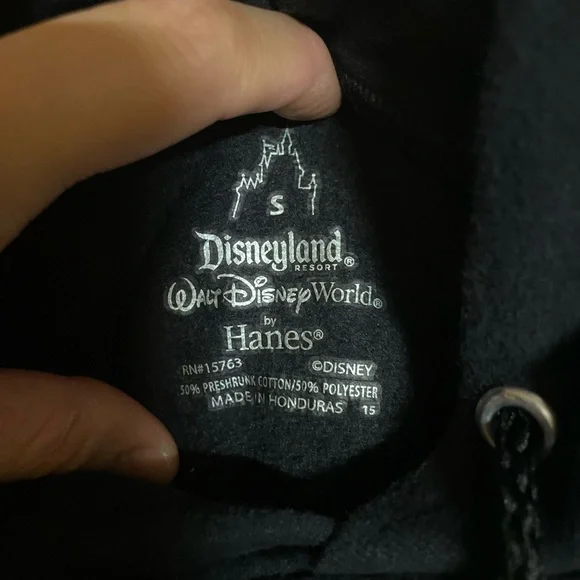 Men’s The Walt Disney World by Hanes Hoodie size Small - Picture 3 of 4